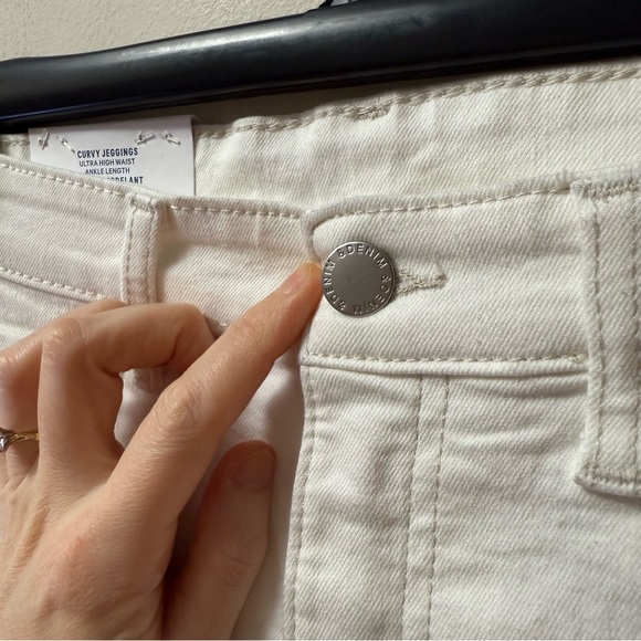 NWT H&M Ultra High Waist Curvy Jeggings - Picture 4 of 9